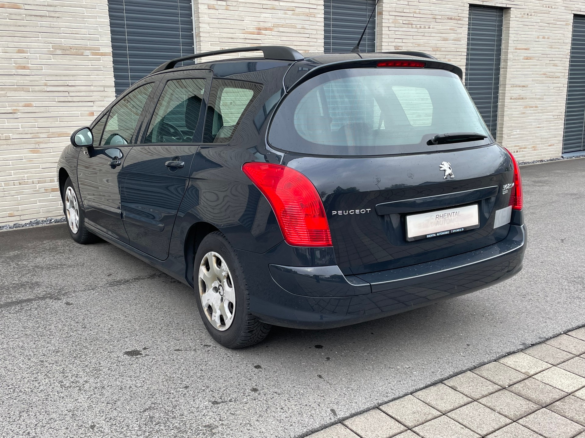 PEUGEOT 308 SW 1.6 HDI Business EGS6-image-10