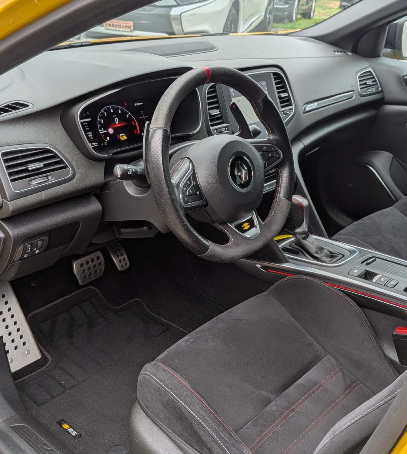 RENAULT Mégane Sport 1.8 Trophy Recaro Toit noir-image-5