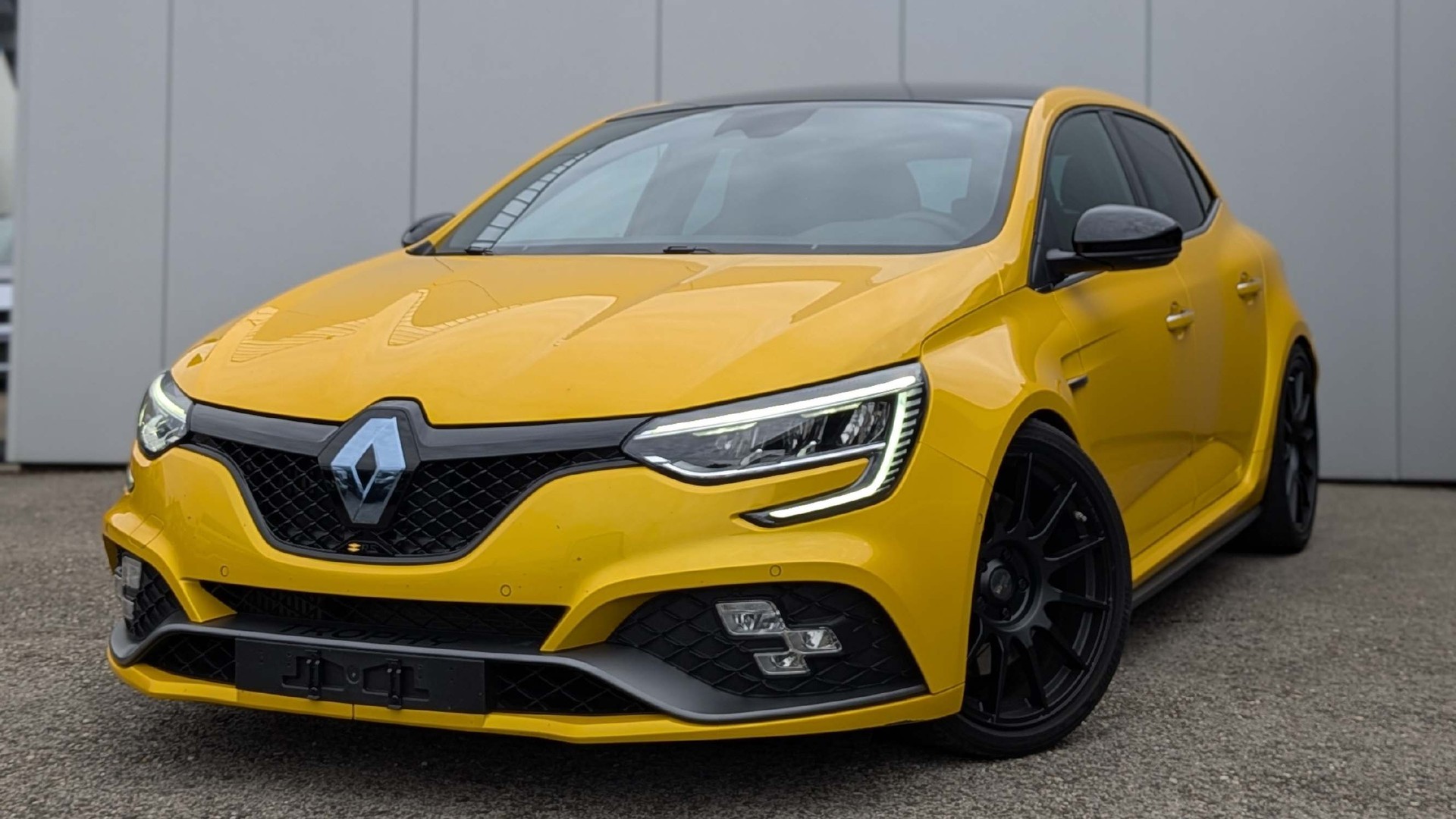 RENAULT Mégane Sport 1.8 Trophy Recaro Toit noir-image-0
