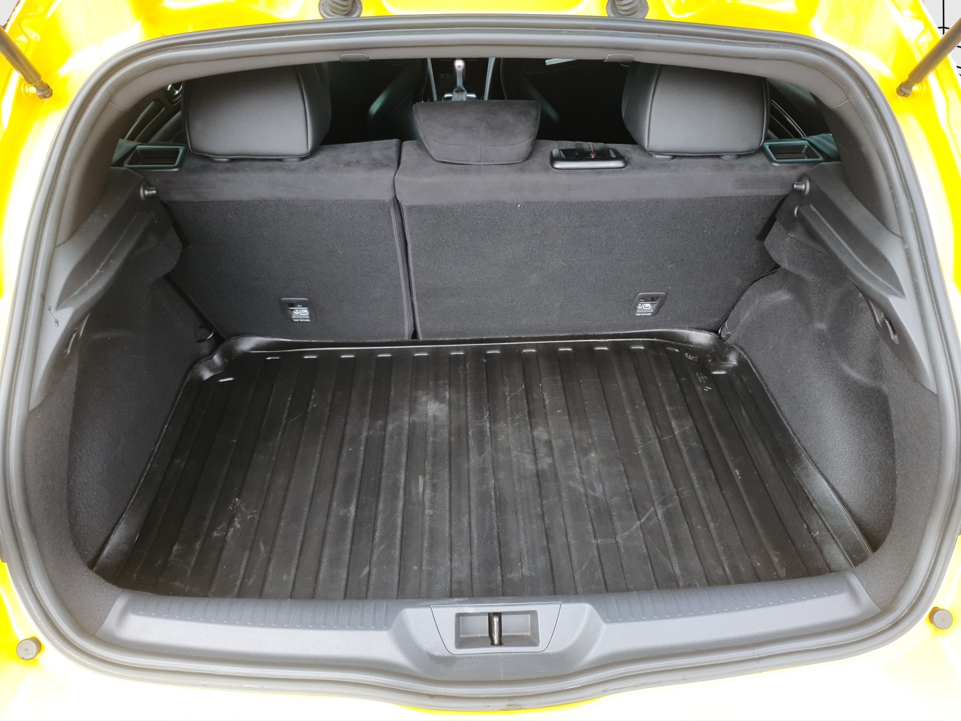 RENAULT Mégane Sport 1.8 Trophy Recaro Toit noir-image-13