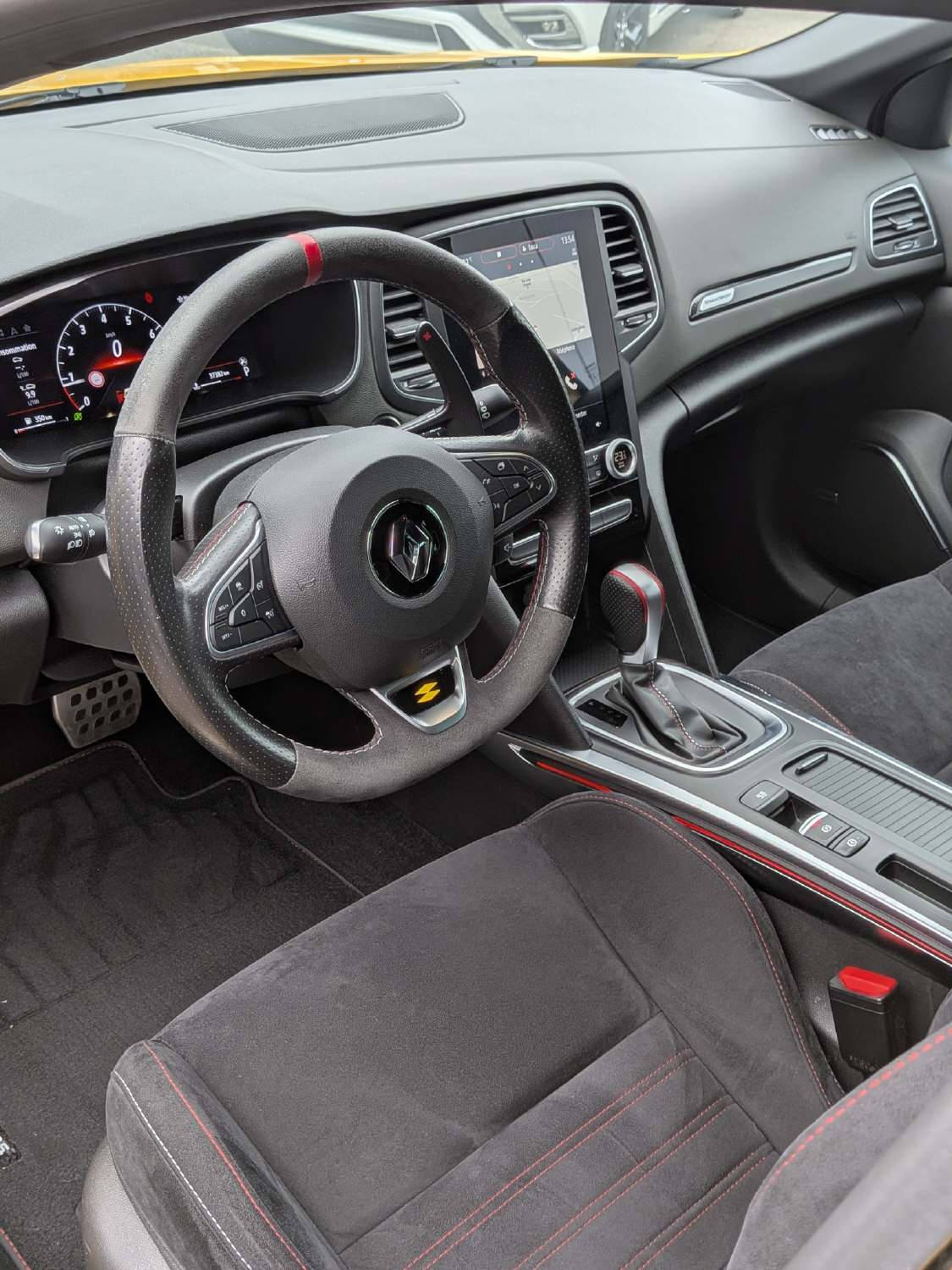 RENAULT Mégane Sport 1.8 Trophy Recaro Toit noir-image-9