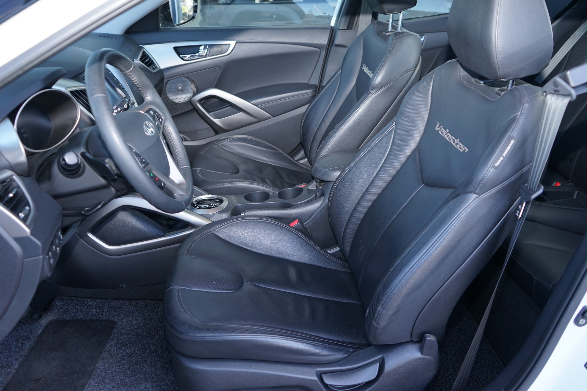 HYUNDAI Veloster 1.6 GDI-image-15