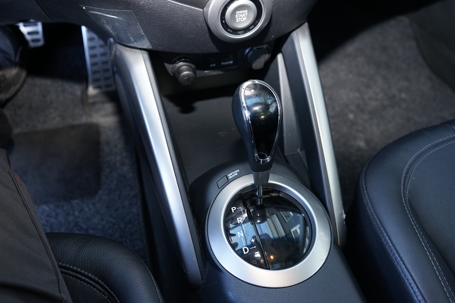 HYUNDAI Veloster 1.6 GDI-image-17