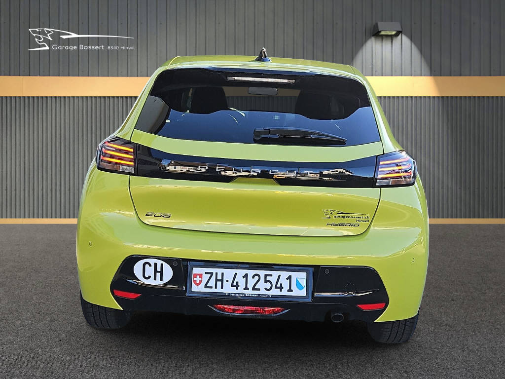 PEUGEOT 208 1.2 Hybrid Allure Premium-image-5