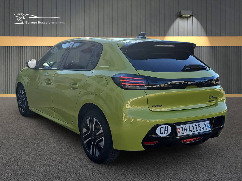 PEUGEOT 208 1.2 Hybrid Allure Premium-image-6
