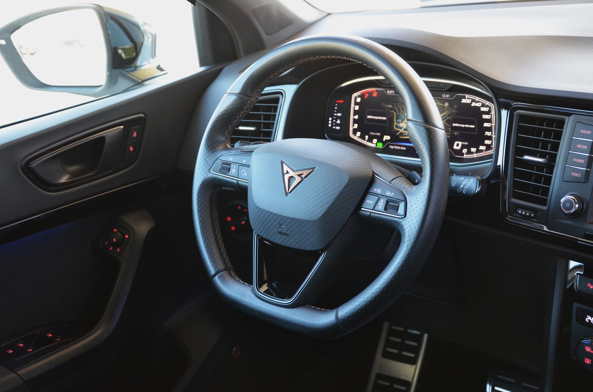 CUPRA Ateca 2.0TSI 4Drive DSG*Frisch ab MFK,1 Jahr oder 20'000km Garantie*-image-11