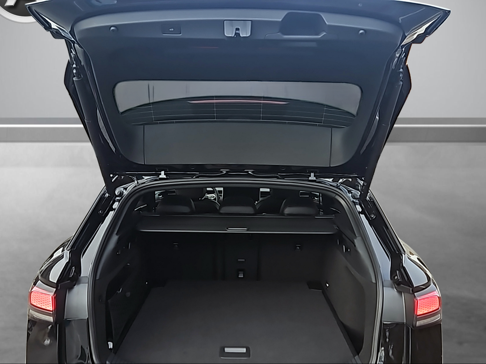 VW ID.7 Tourer GTX 86 kWh GTX United 4 Motion-image-5