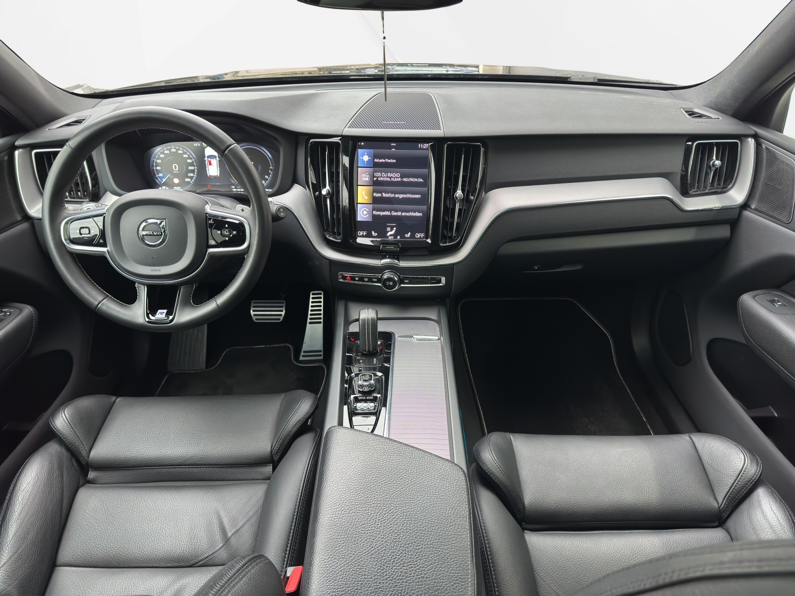 VOLVO XC60 2.0 T8 TE R-Design eAWD-image-7