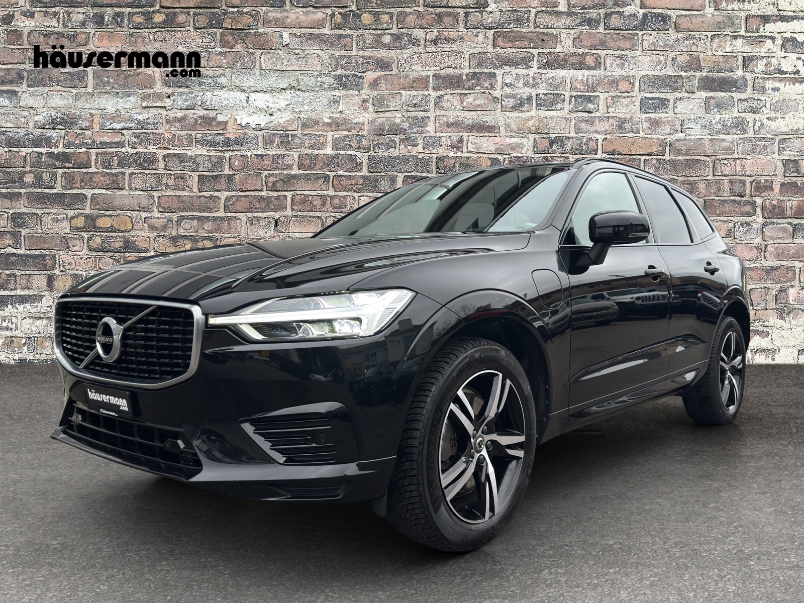 VOLVO XC60 2.0 T8 TE R-Design eAWD-image-0
