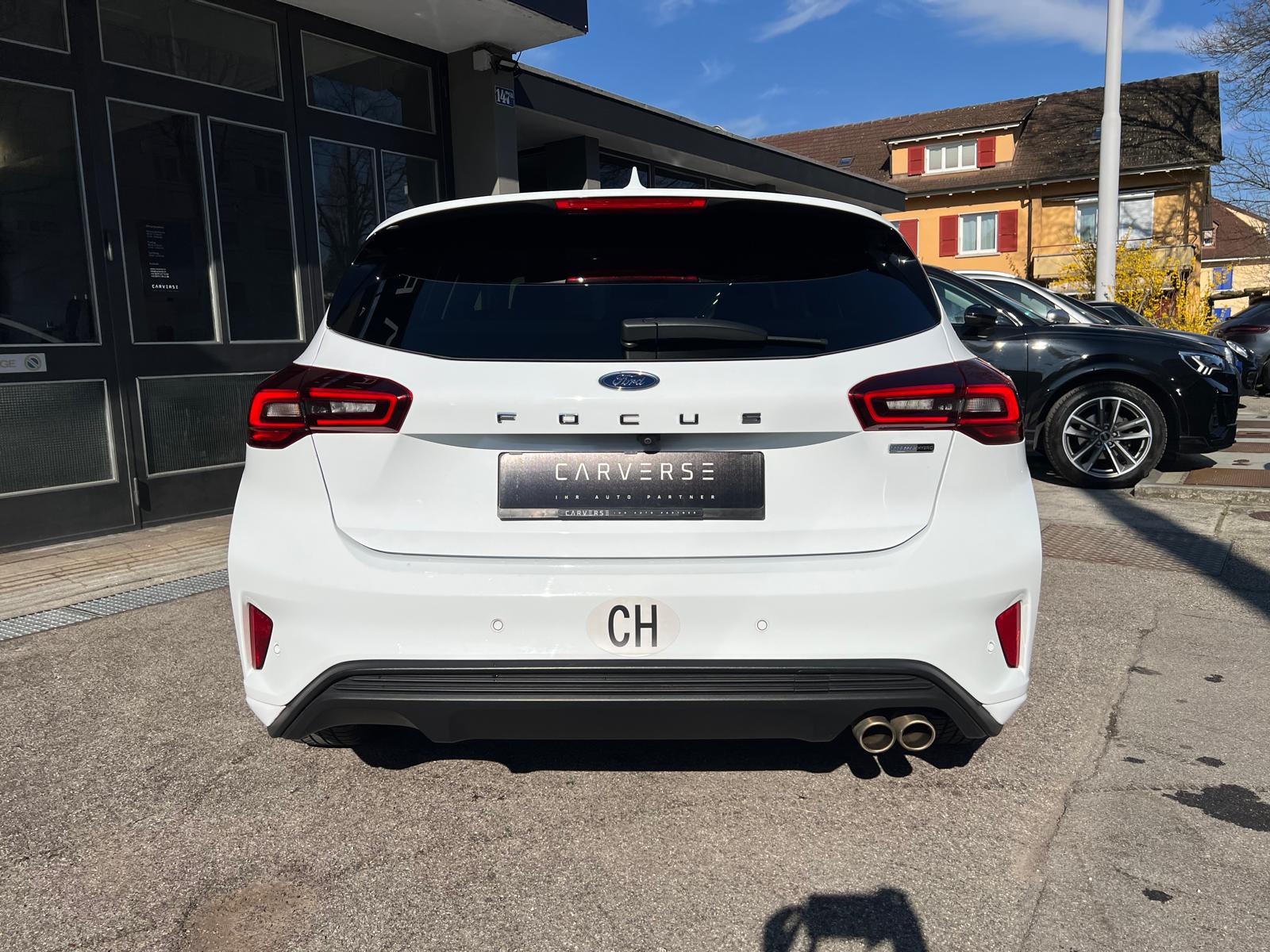 FORD Focus 1.0i EcoB Hybrid 155 ST-Line X-image-3