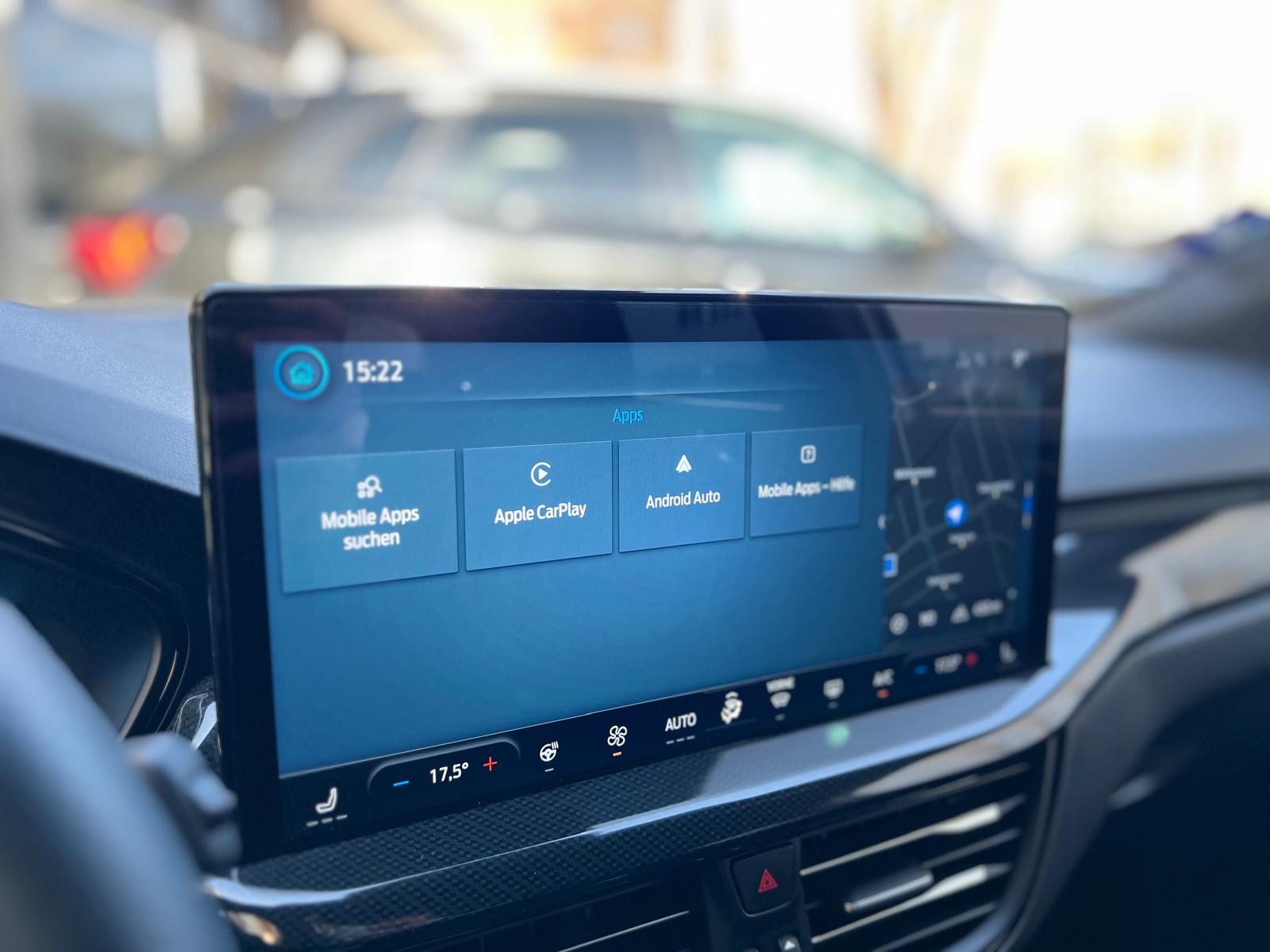 FORD Focus 1.0i EcoB Hybrid 155 ST-Line X-image-13