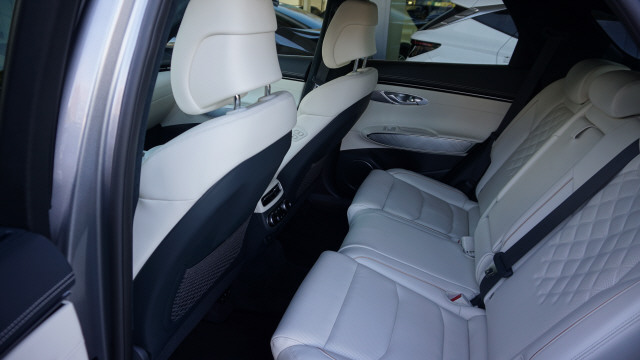 GENESIS GV70 Elec.Sport 77,4 AWD-image-8
