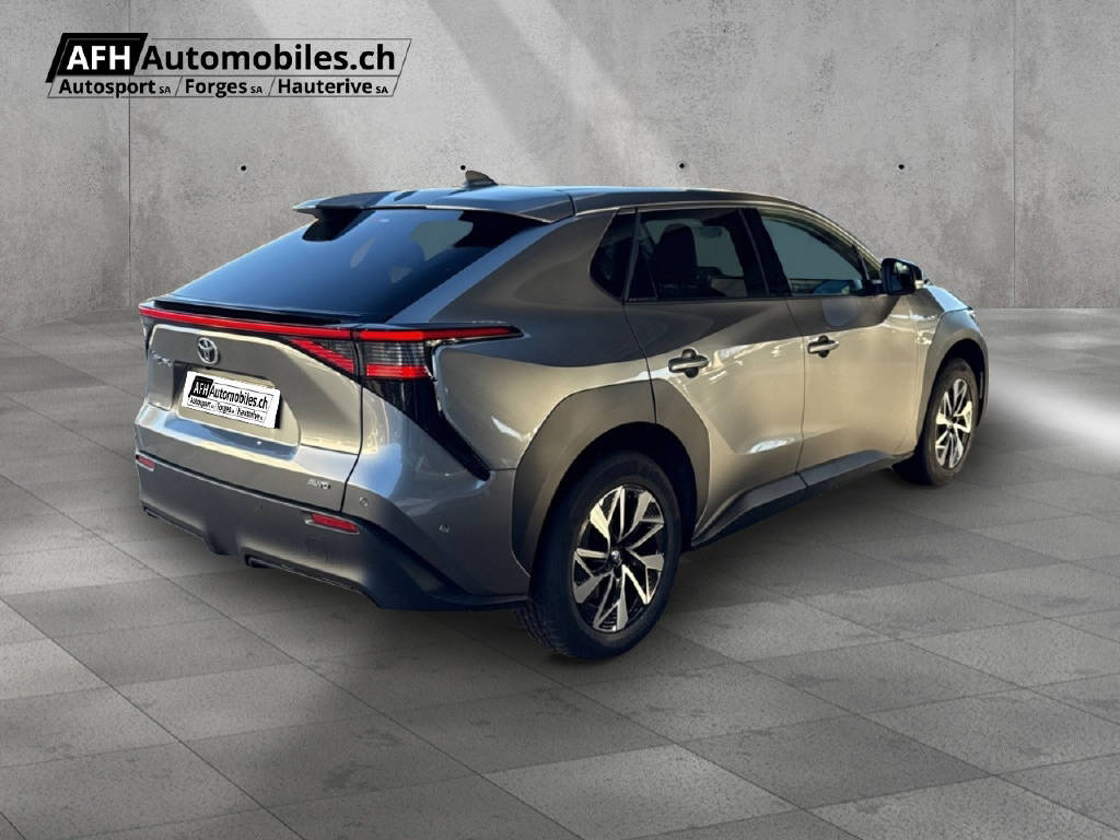 TOYOTA bZ4X Premium AWD-image-4