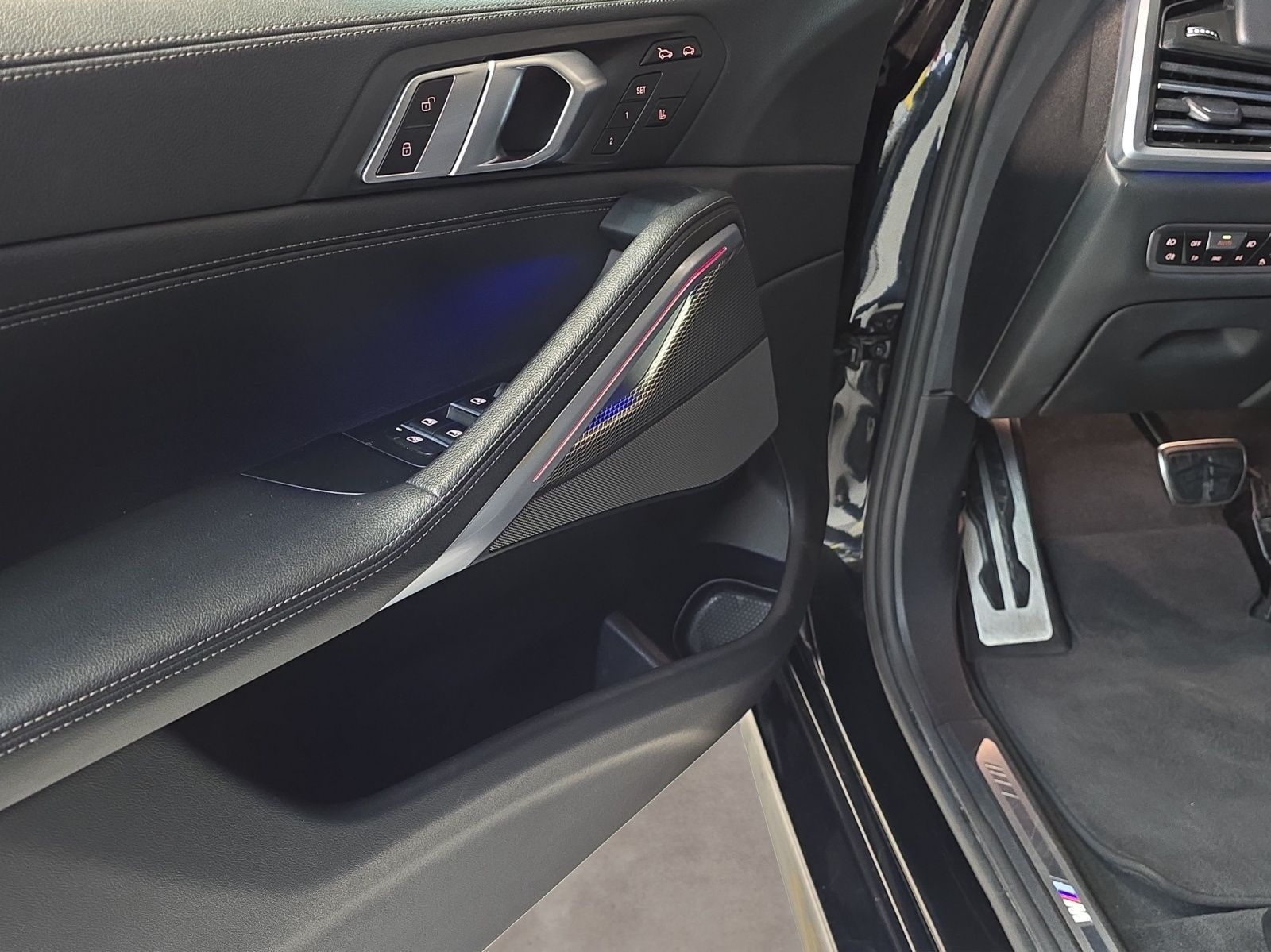 BMW X6 xDrive 48V 40d Steptronic-image-21