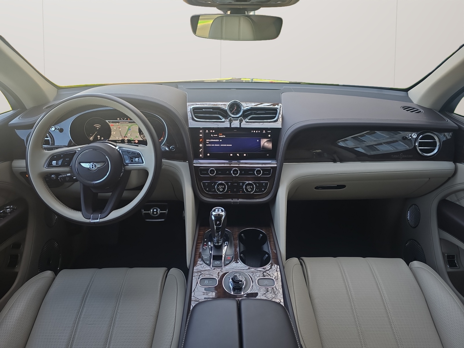 BENTLEY Bentayga V8 First Edition-image-10
