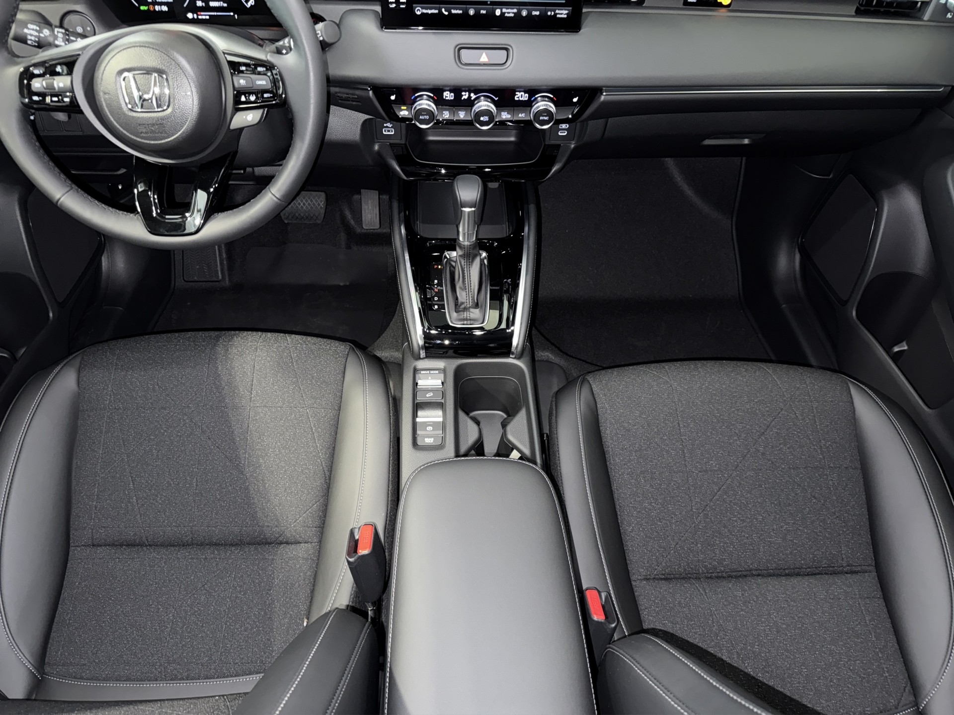 HONDA HR-V 1.5 i-MMD Advance Plus-image-7