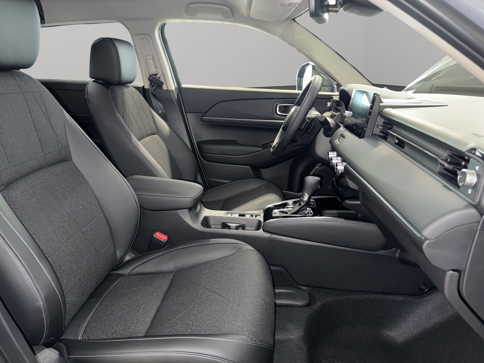 HONDA HR-V 1.5 i-MMD Advance Plus-image-9
