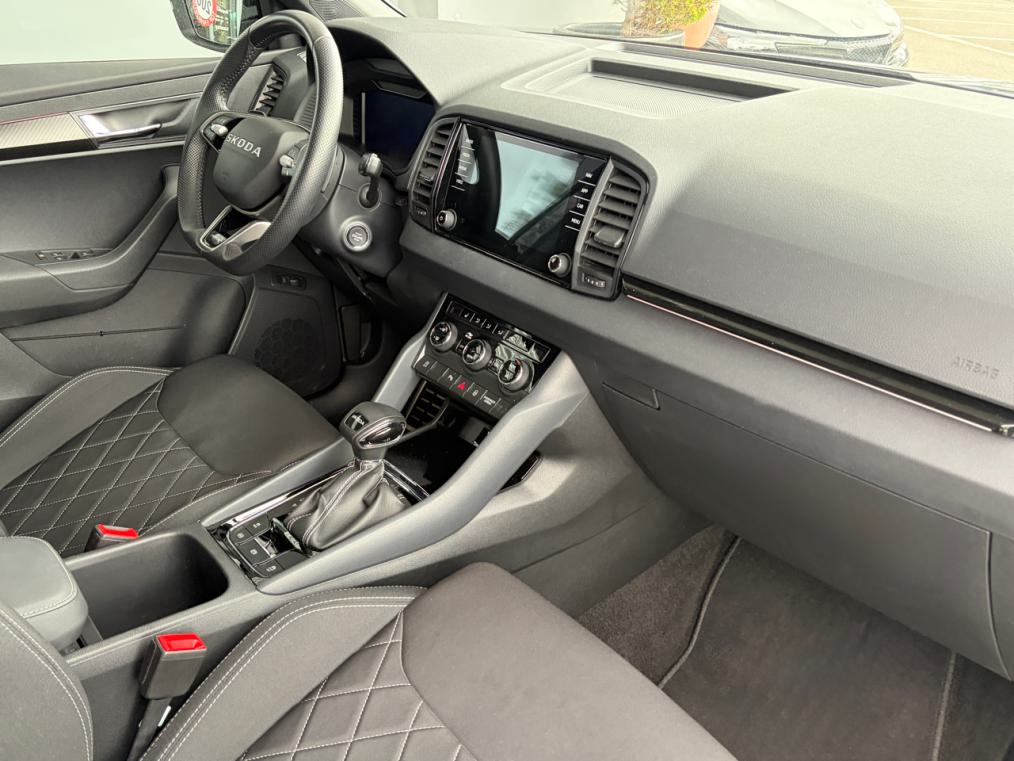 SKODA Karoq 1.5 TSi SportLine-image-8