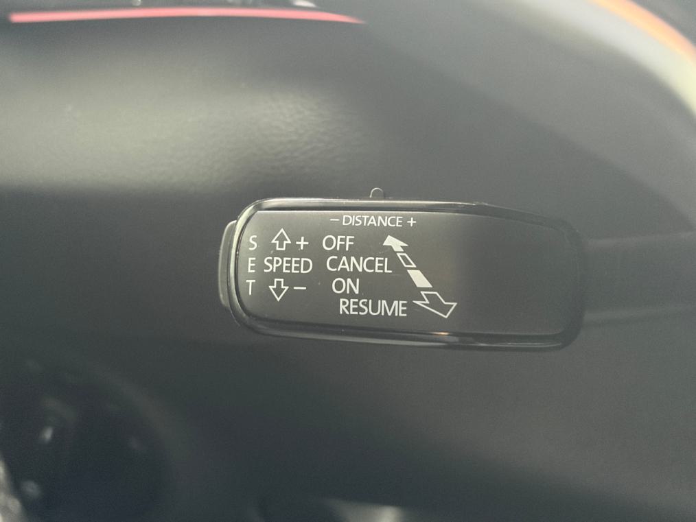 SKODA Karoq 1.5 TSi SportLine-image-5