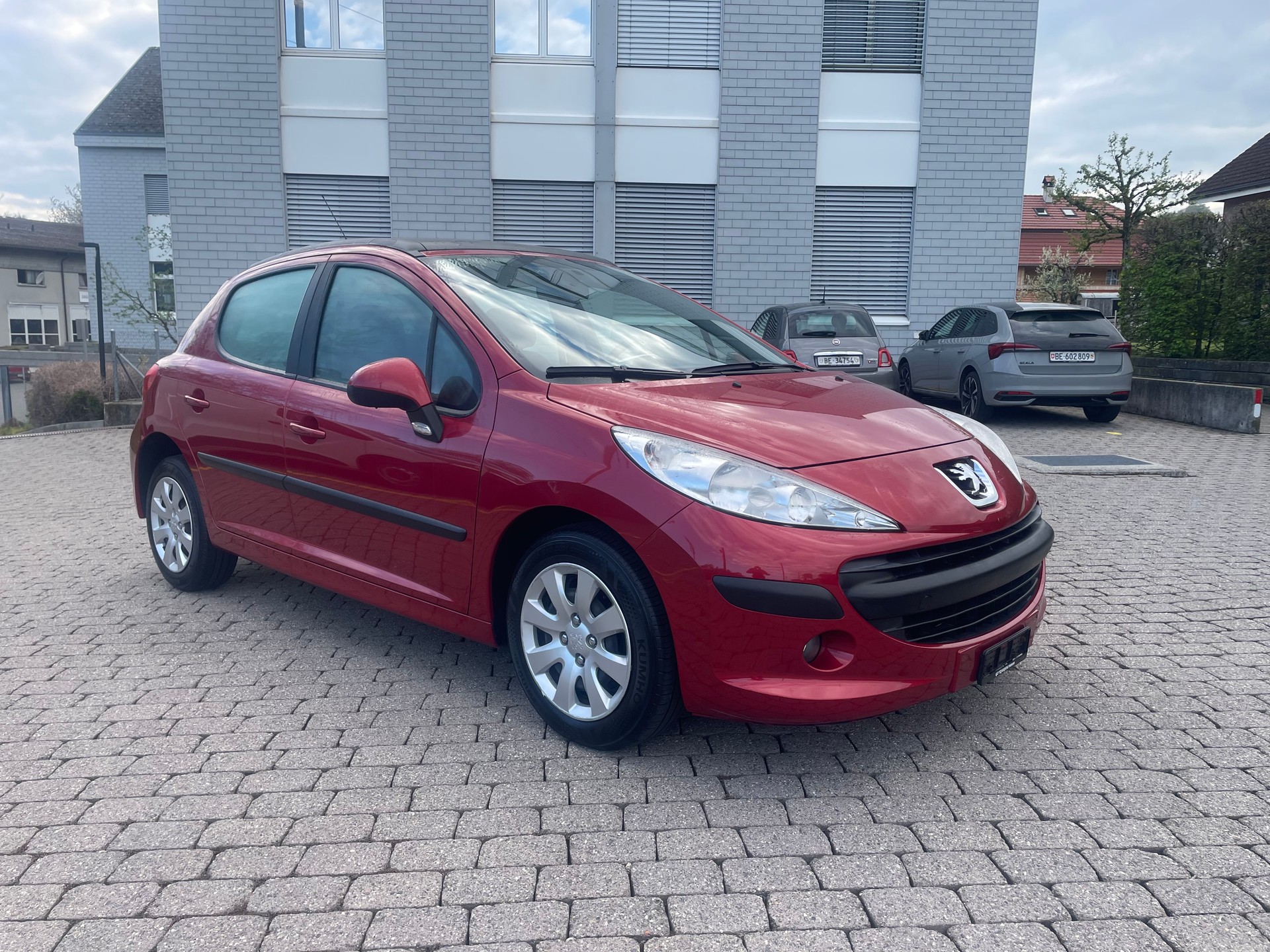 PEUGEOT 207 1.4 16V Look