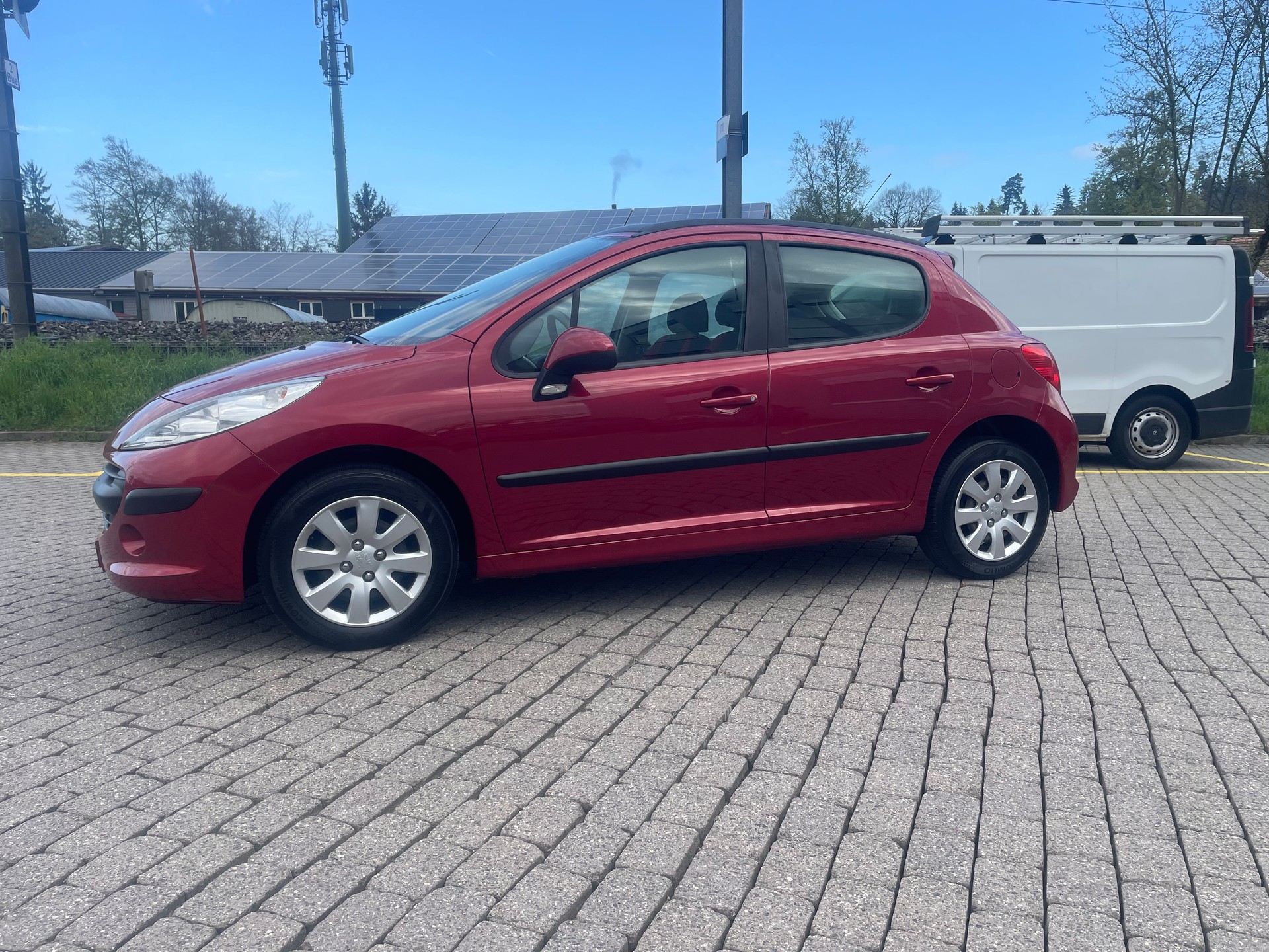 PEUGEOT 207 1.4 16V Look-image-8