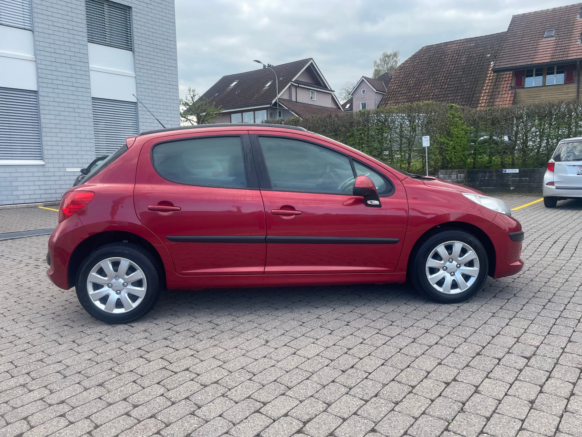 PEUGEOT 207 1.4 16V Look-image-7