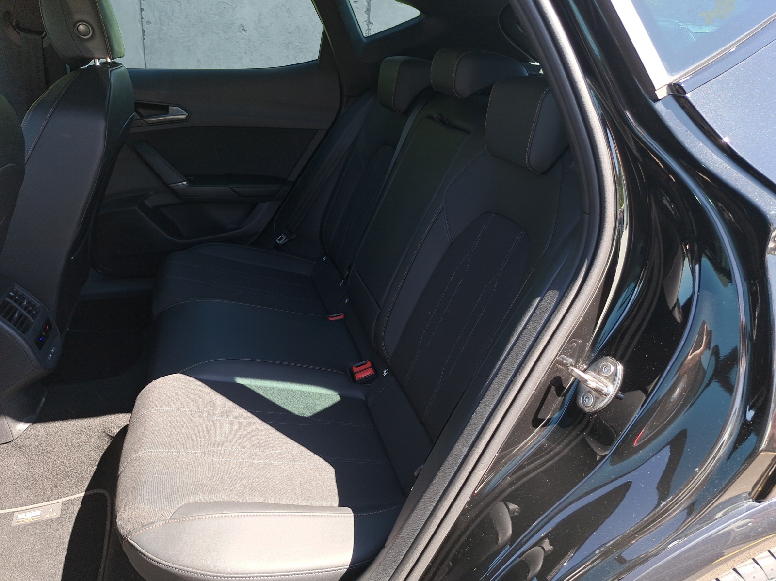 CUPRA Formentor 1.5 eTSI DSG-image-15