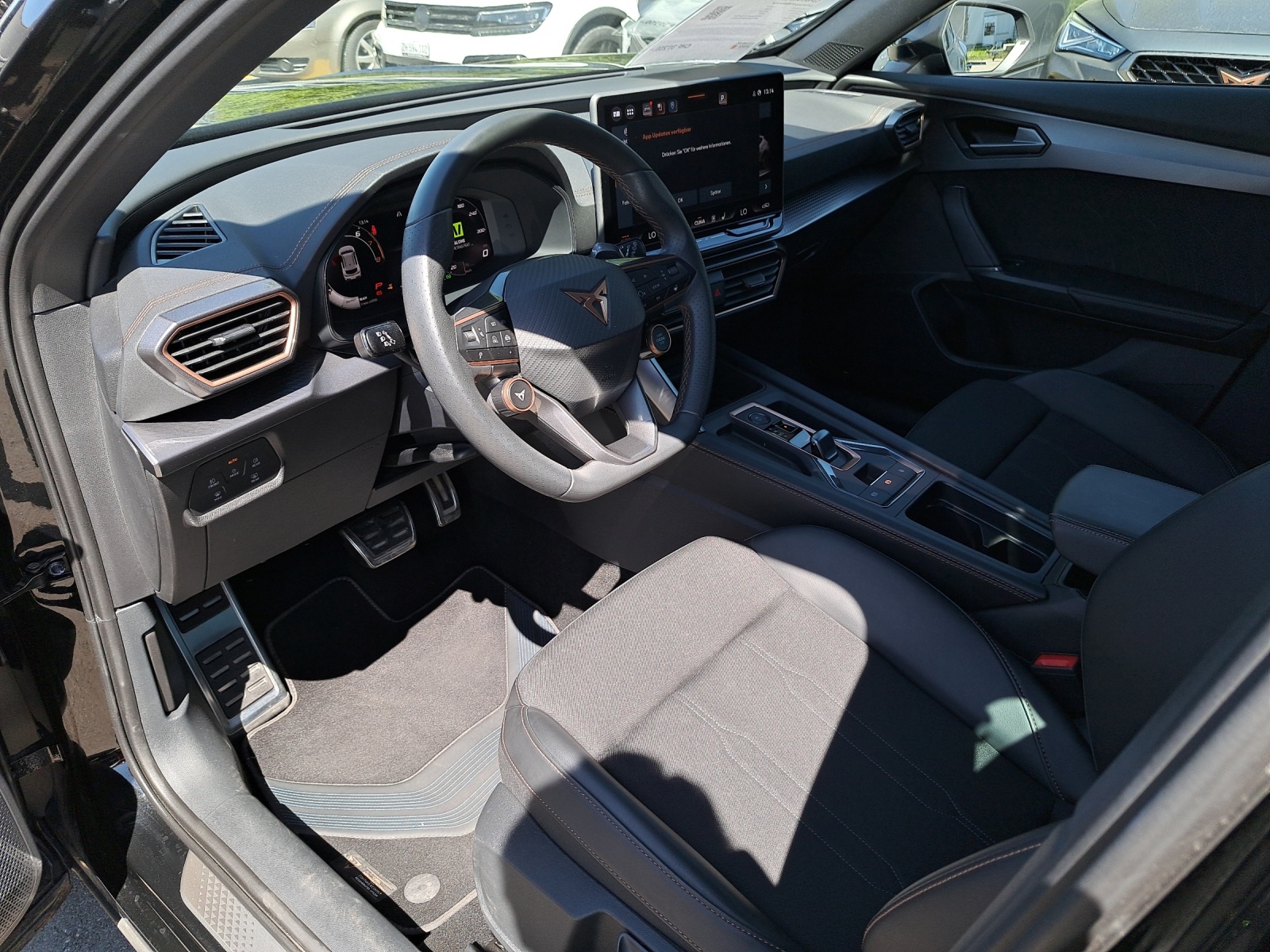 CUPRA Formentor 1.5 eTSI DSG-image-17