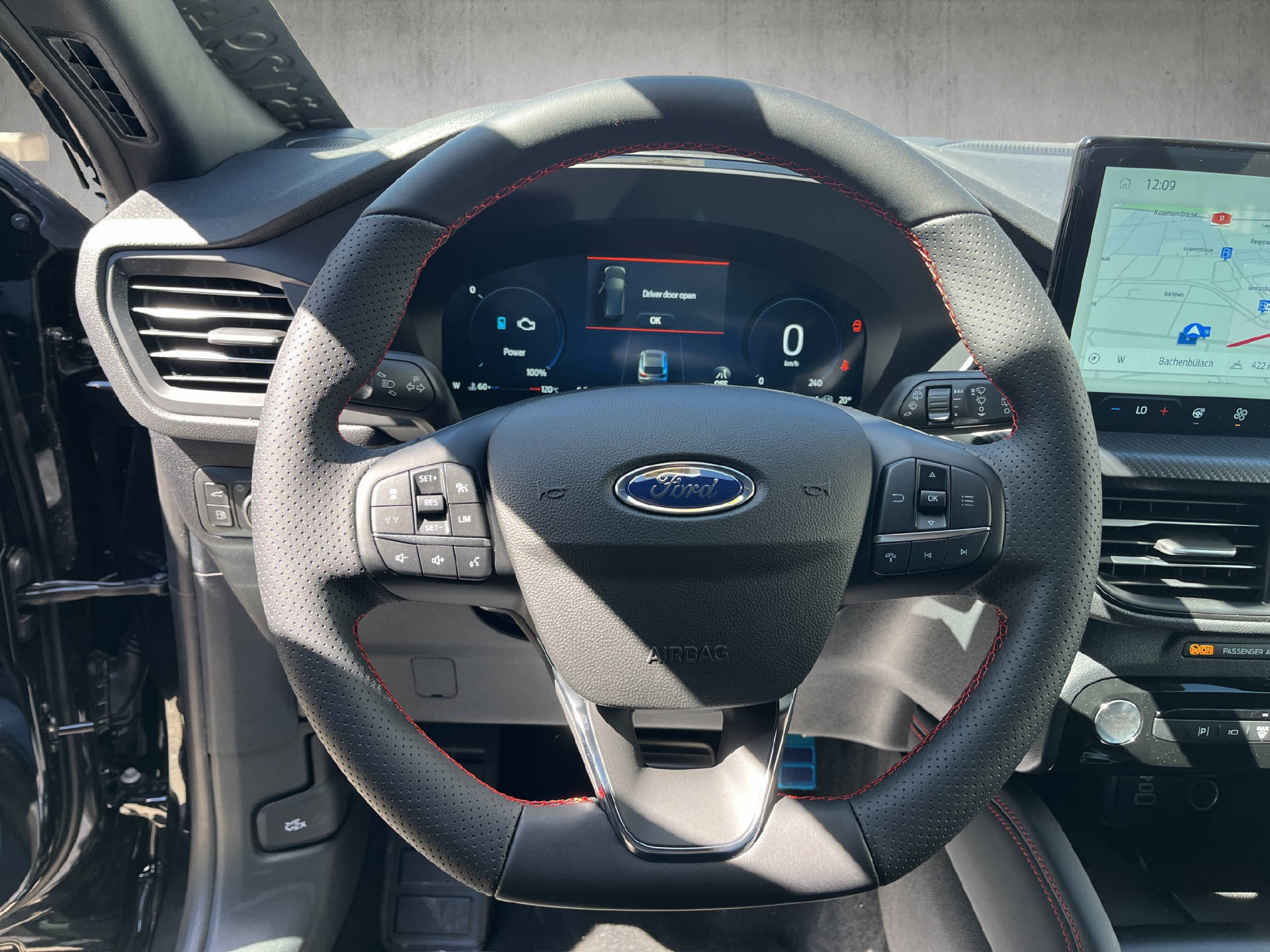 FORD Kuga 2.5 Plug-in Hybrid ST-Line X-image-10