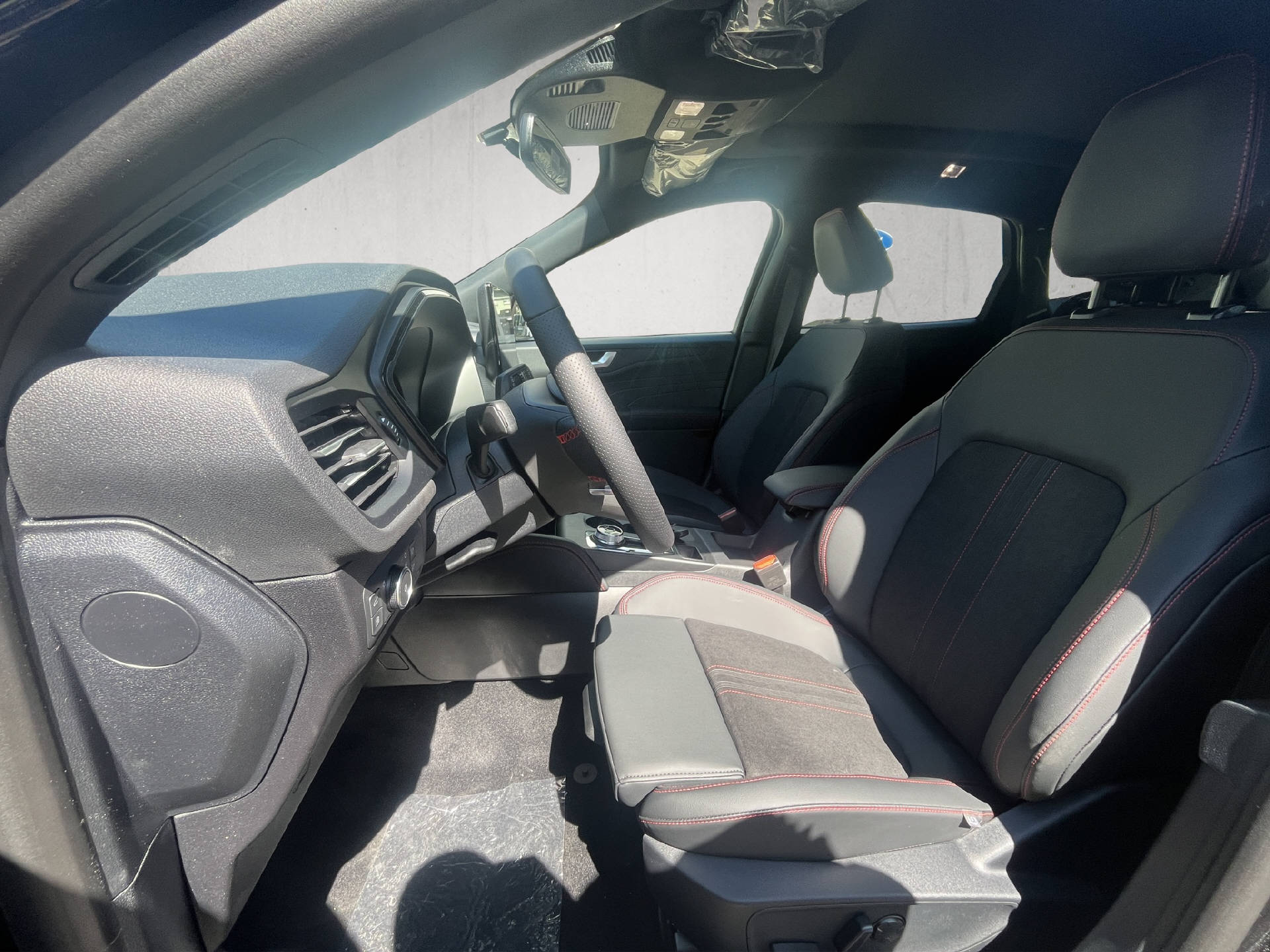 FORD Kuga 2.5 Plug-in Hybrid ST-Line X-image-9