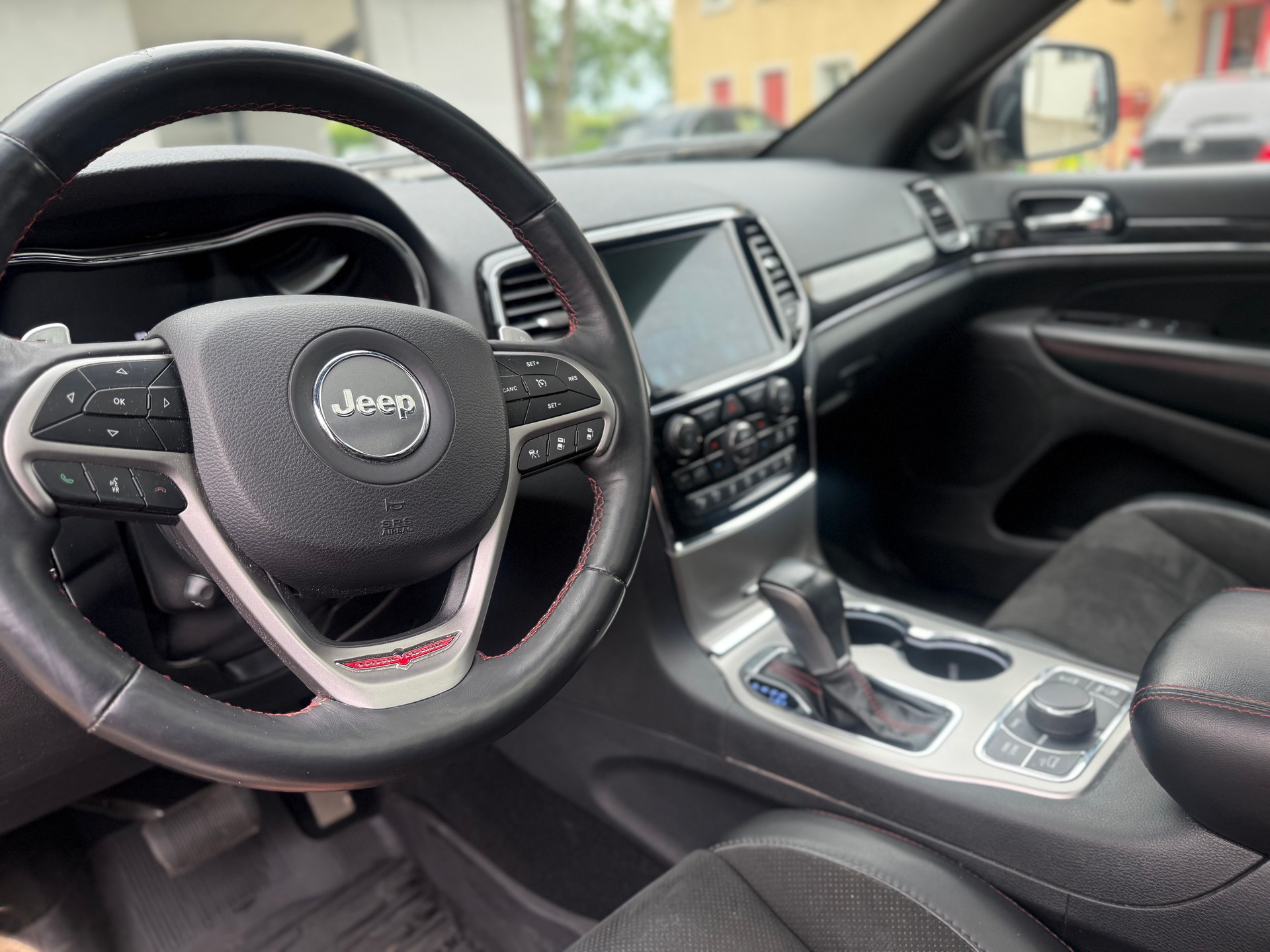 JEEP Grand Cherokee 3.0 CRD Trailhawk Automatic-image-8