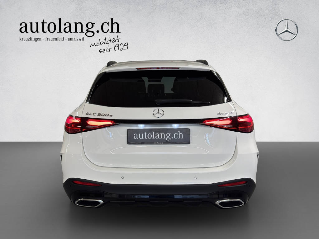MERCEDES-BENZ GLC 300 e AMG Line 4Matic EQ Star-image-15