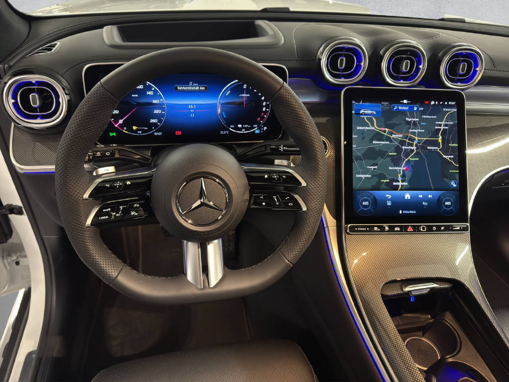 MERCEDES-BENZ GLC 300 e AMG Line 4Matic EQ Star-image-11