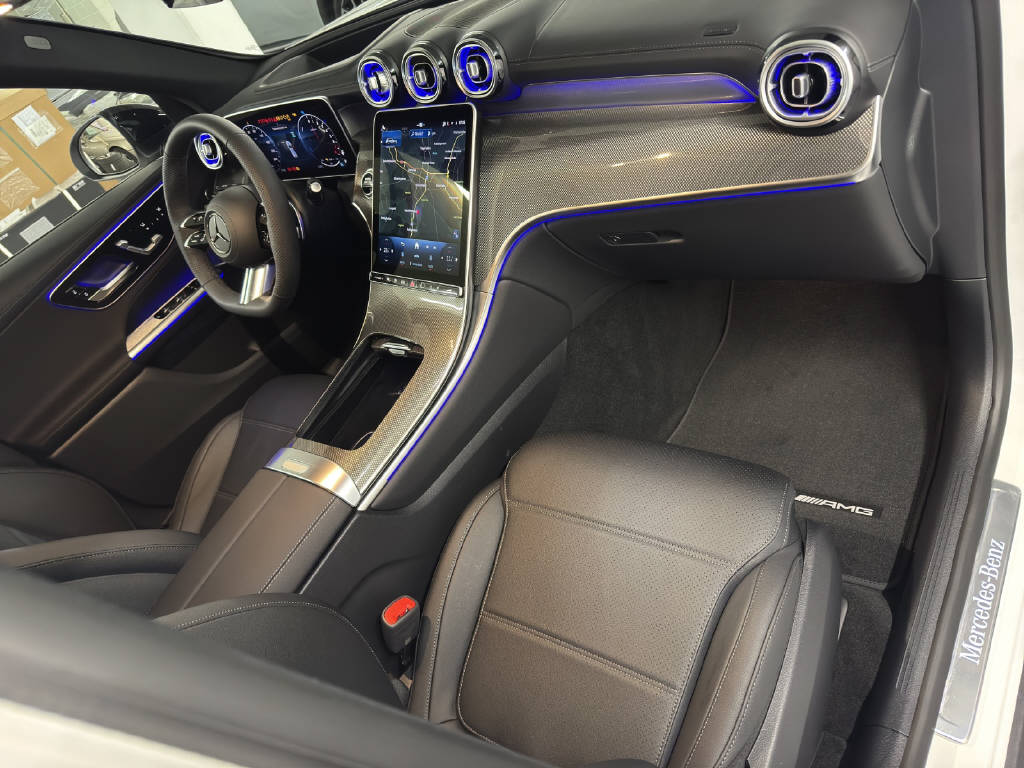 MERCEDES-BENZ GLC 300 e AMG Line 4Matic EQ Star-image-10