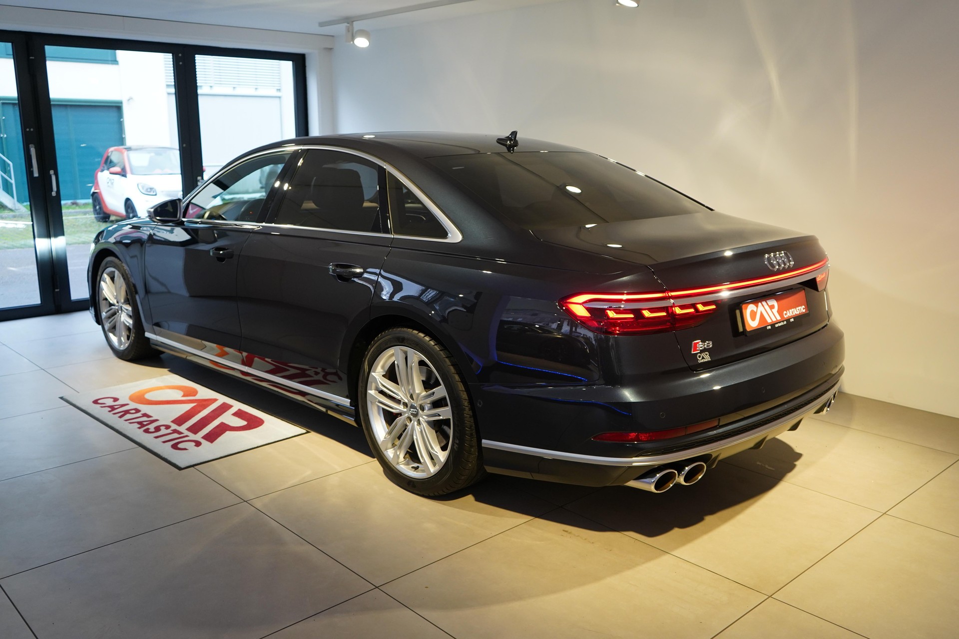 AUDI S8 4.0 V8 TFSI quattro T-Tronic-image-29