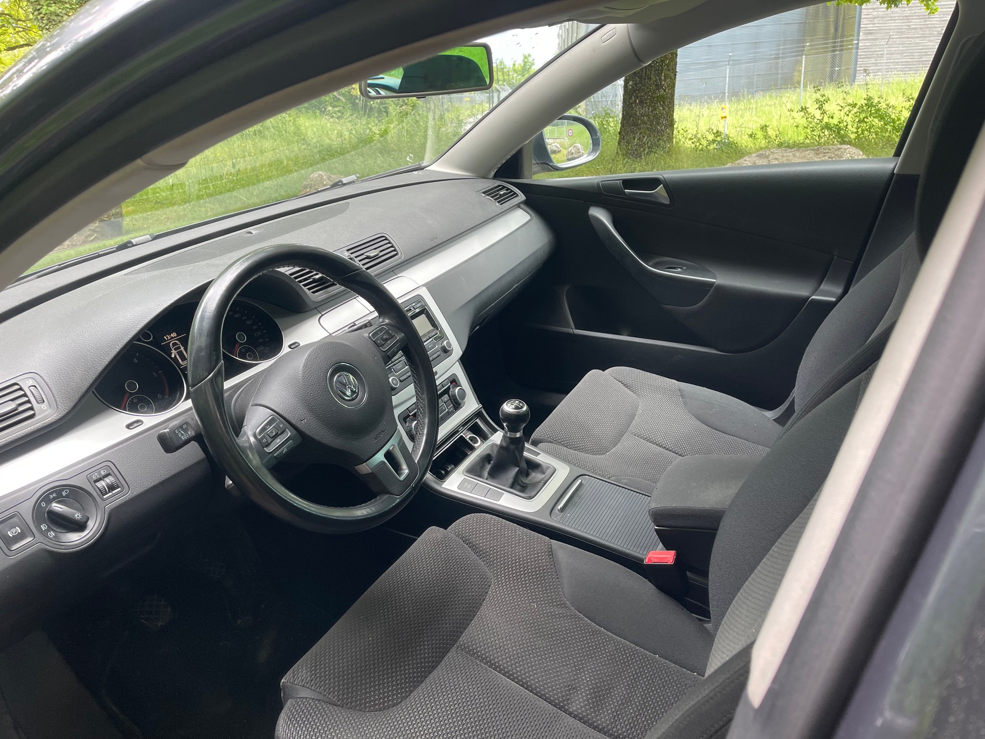 VW Passat Variant 1.6 TDI BlueMotion Value-image-6