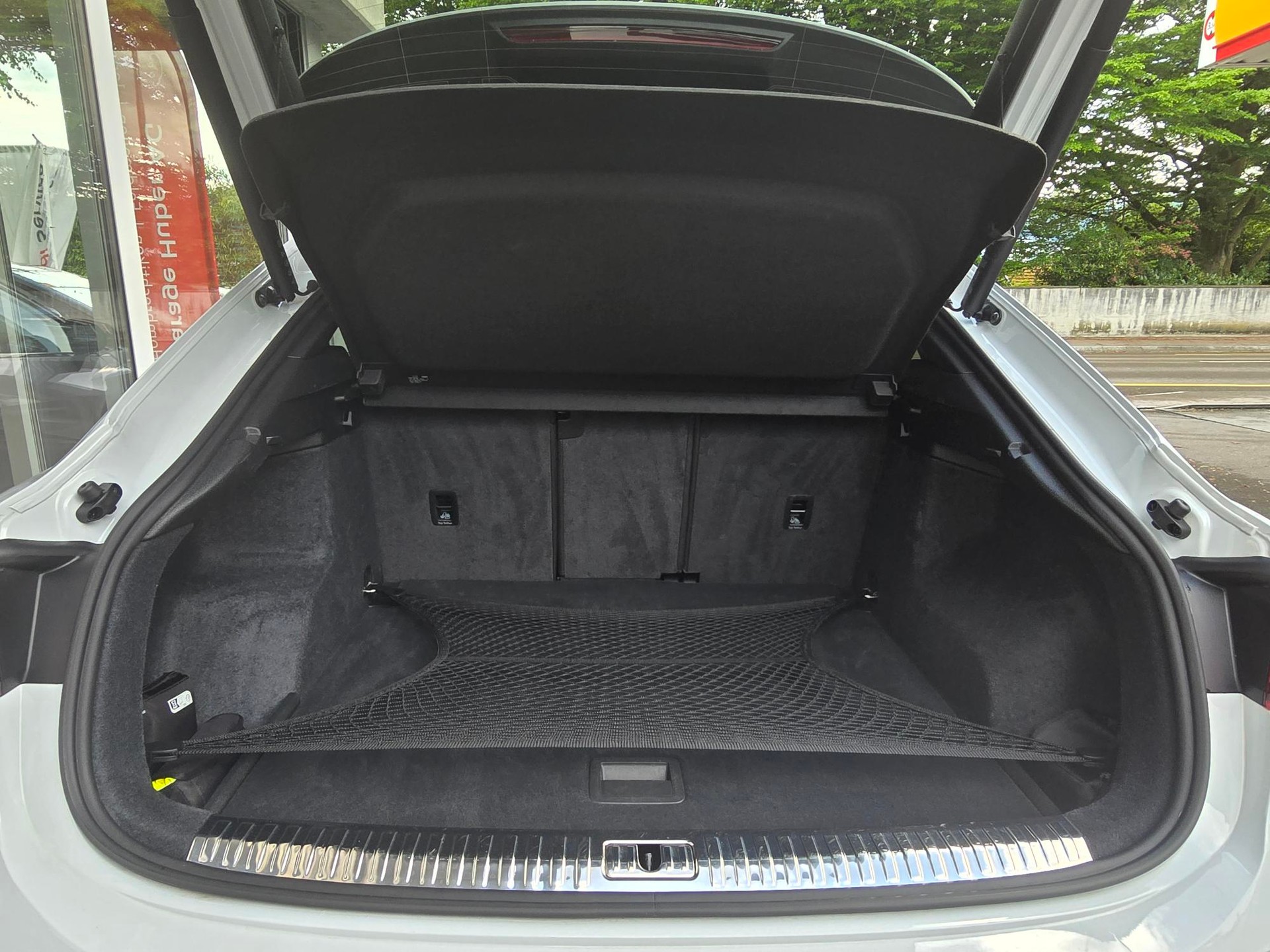 AUDI Q3 Sportback 40 TFSI S line quattro S-tronic-image-15