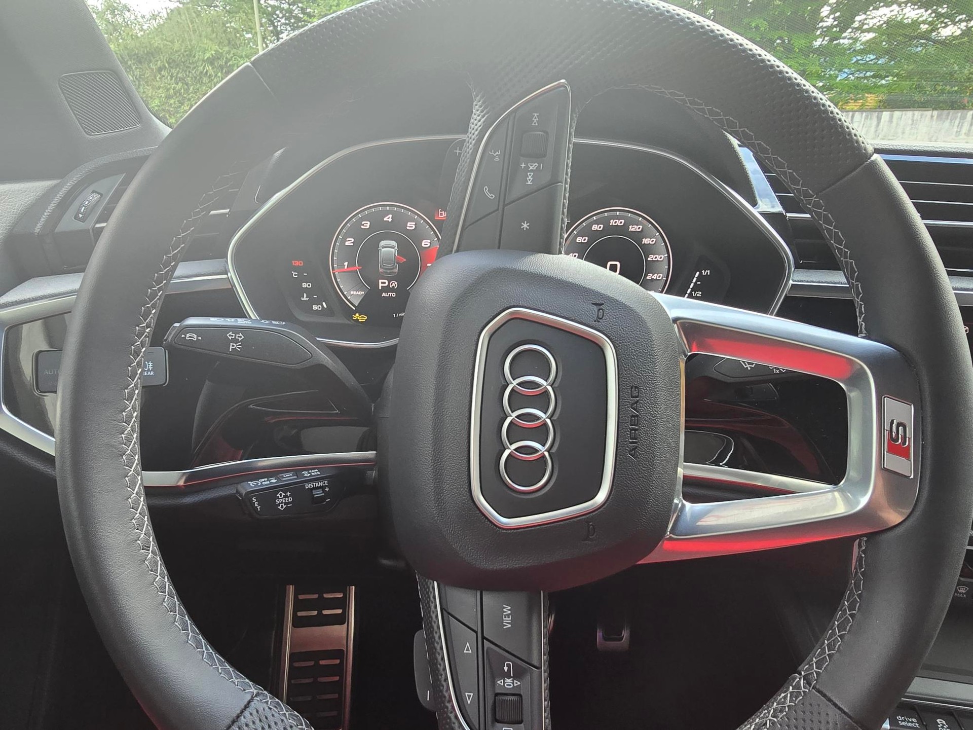 AUDI Q3 Sportback 40 TFSI S line quattro S-tronic-image-12
