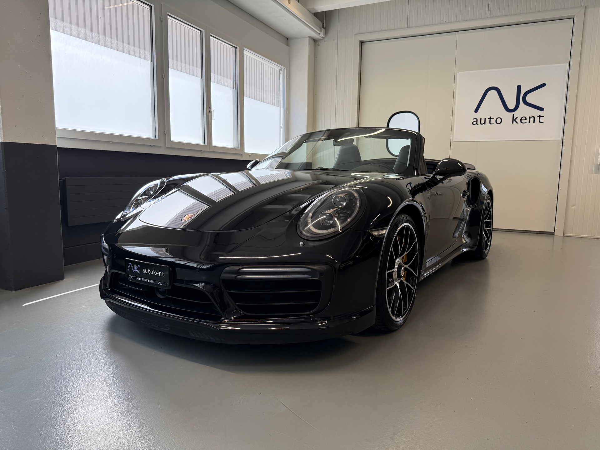 PORSCHE 911 Turbo S Cabrio PDK