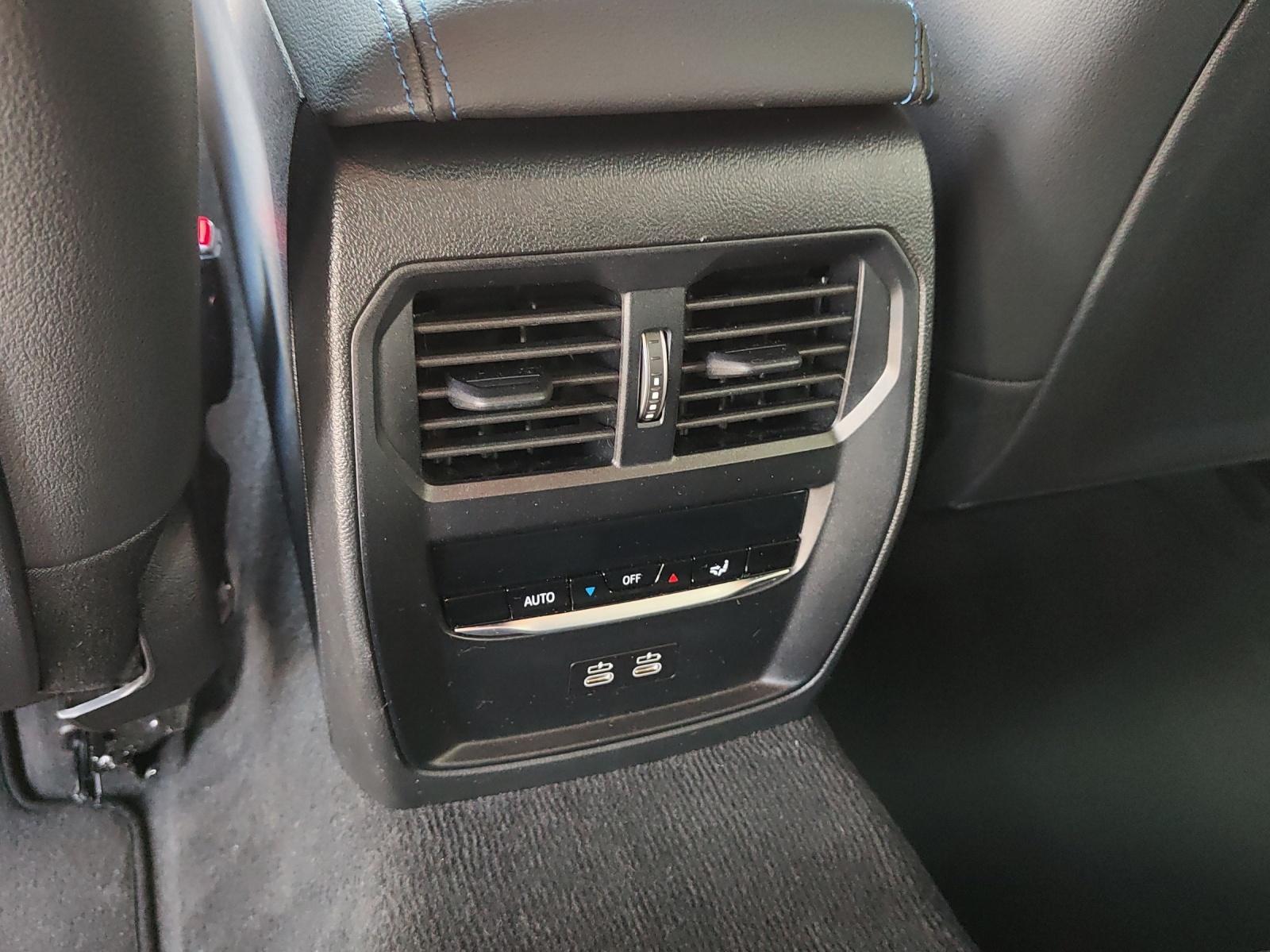 BMW 320d xDrive SAG Touring-image-15