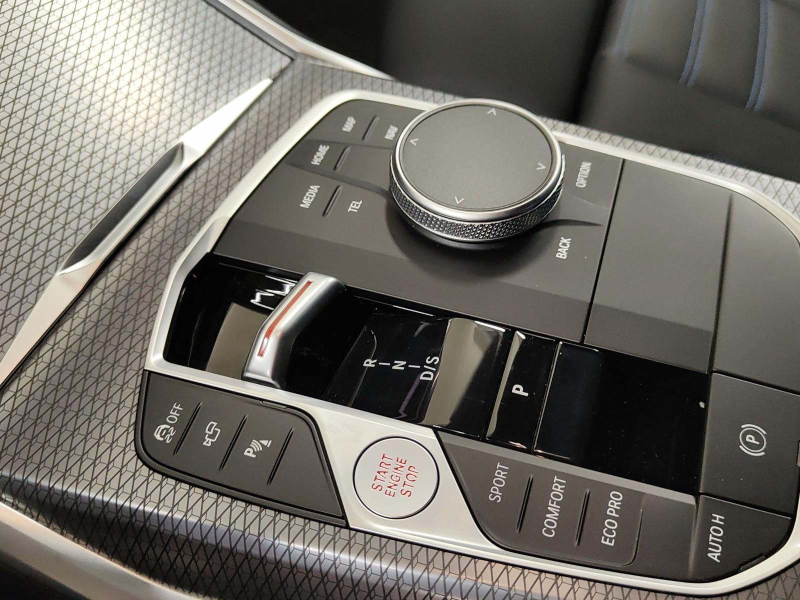 BMW 320d xDrive SAG Touring-image-22