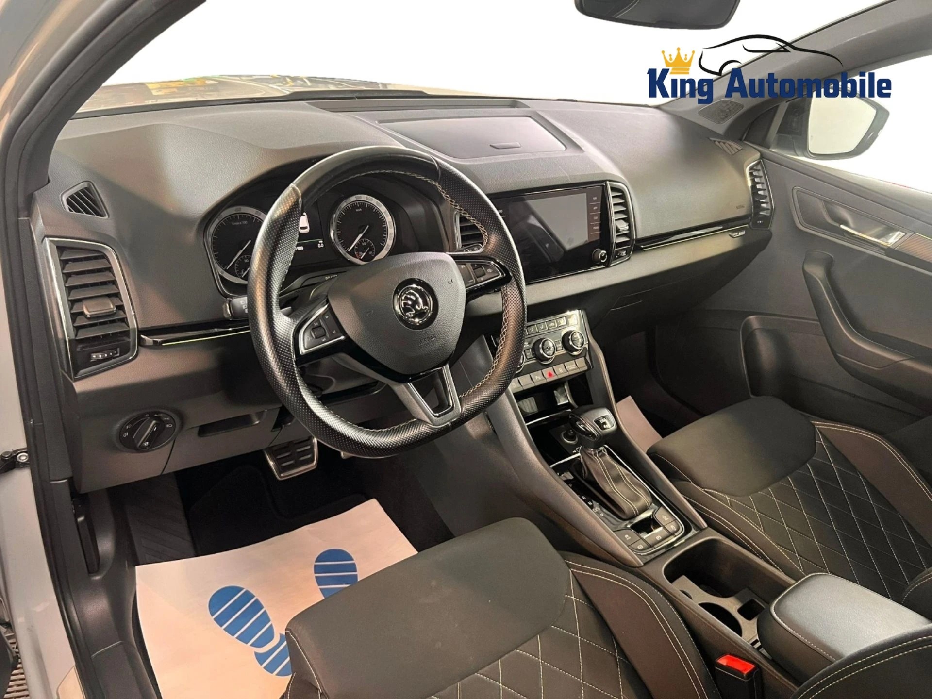 SKODA Karoq 2.0 TSI SportLine 4x4 DSG | CH-Auto | Aus 1-Hand | Frisch MFK | RF-Kamera-image-6
