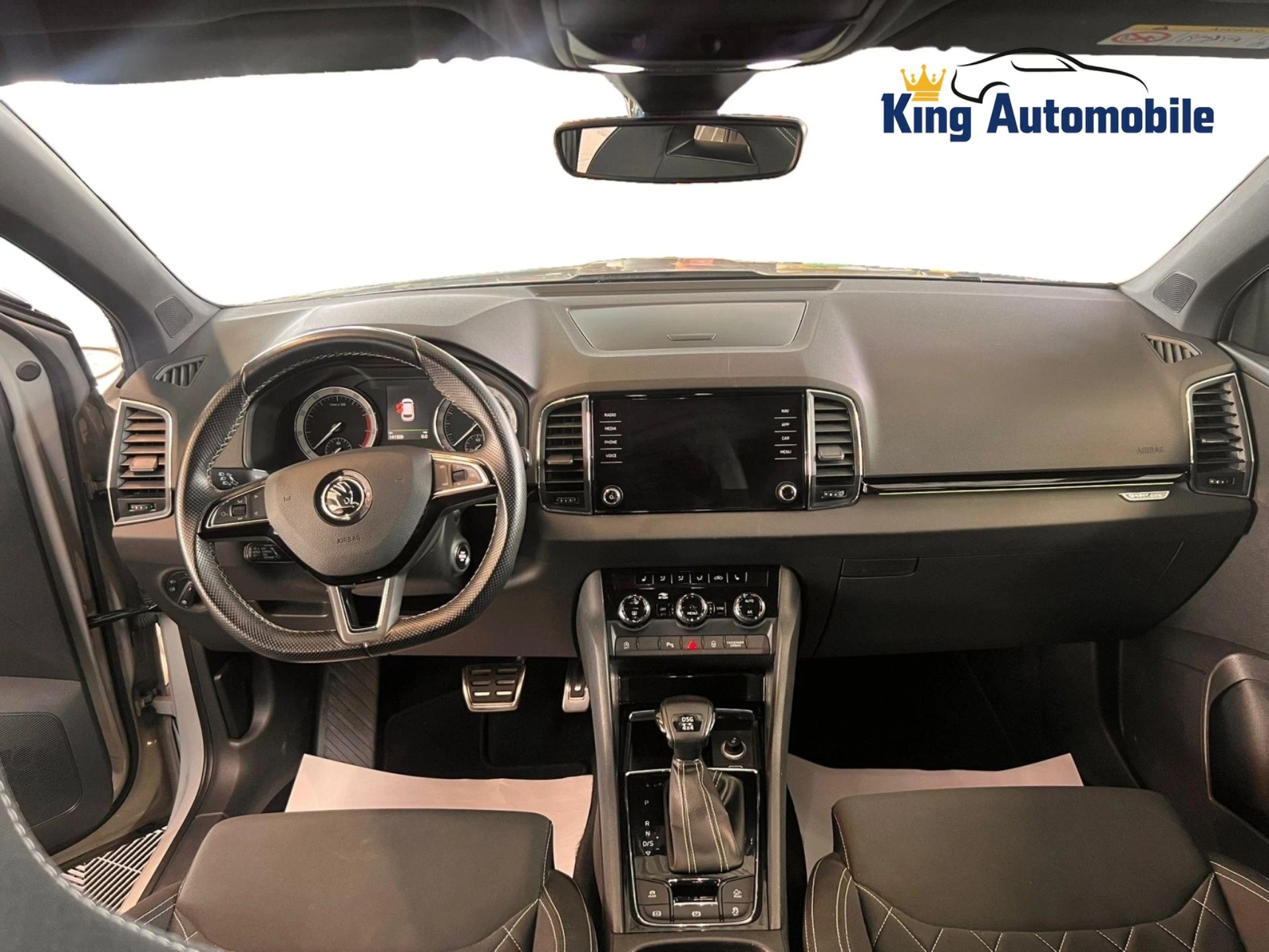 SKODA Karoq 2.0 TSI SportLine 4x4 DSG | CH-Auto | Aus 1-Hand | Frisch MFK | RF-Kamera-image-10