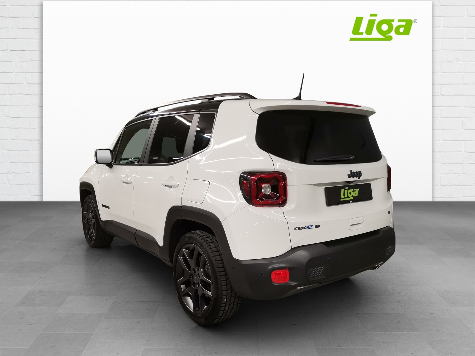 JEEP Renegade 1.3 S 4xe-showroom-element-3
