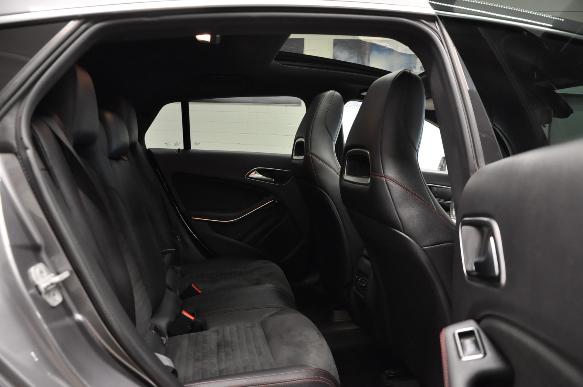 MERCEDES-BENZ CLA Shooting Brake 200 CDI AMG Line 4Matic 7G-DCT-image-16