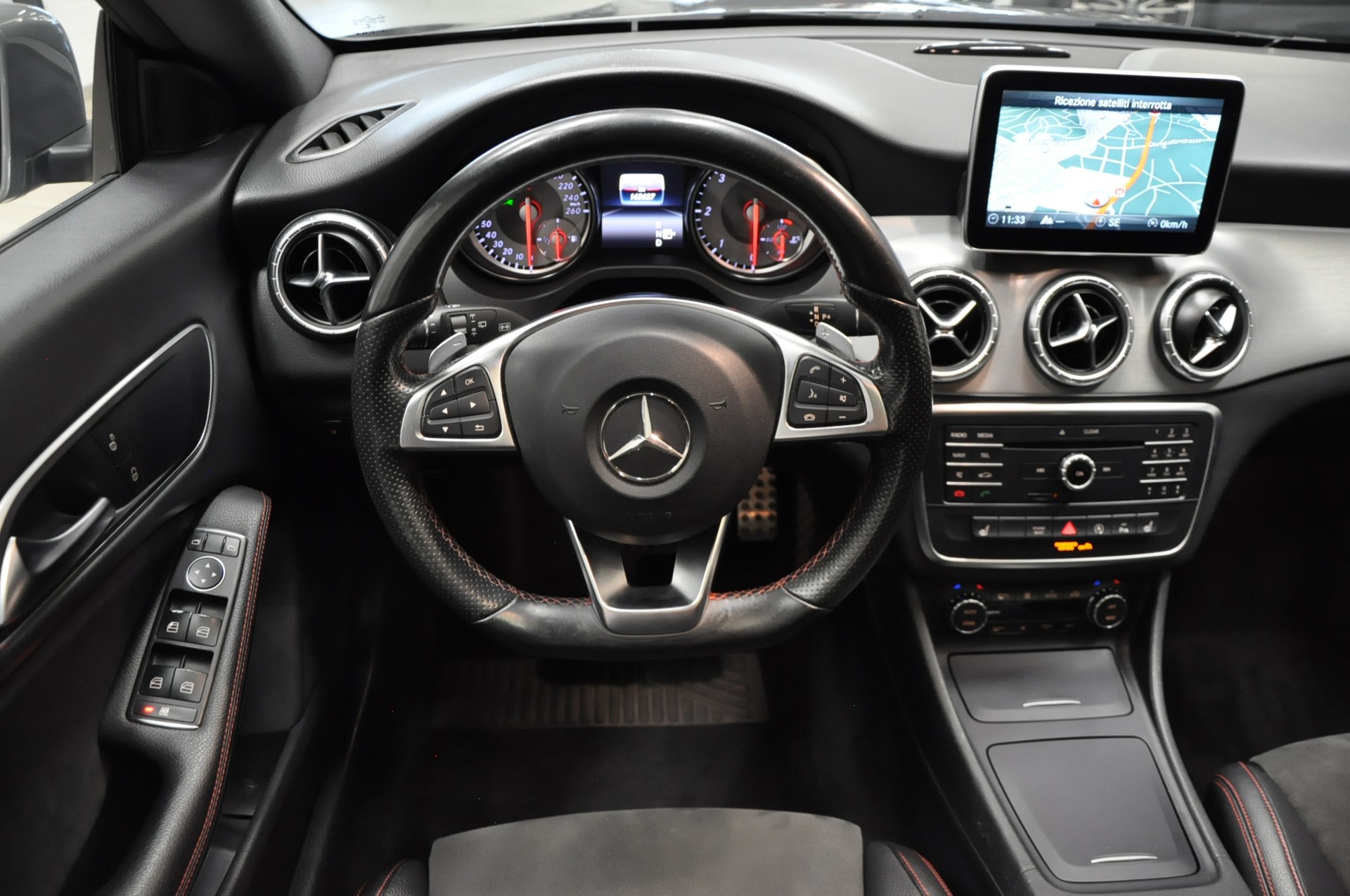 MERCEDES-BENZ CLA Shooting Brake 200 CDI AMG Line 4Matic 7G-DCT-image-19