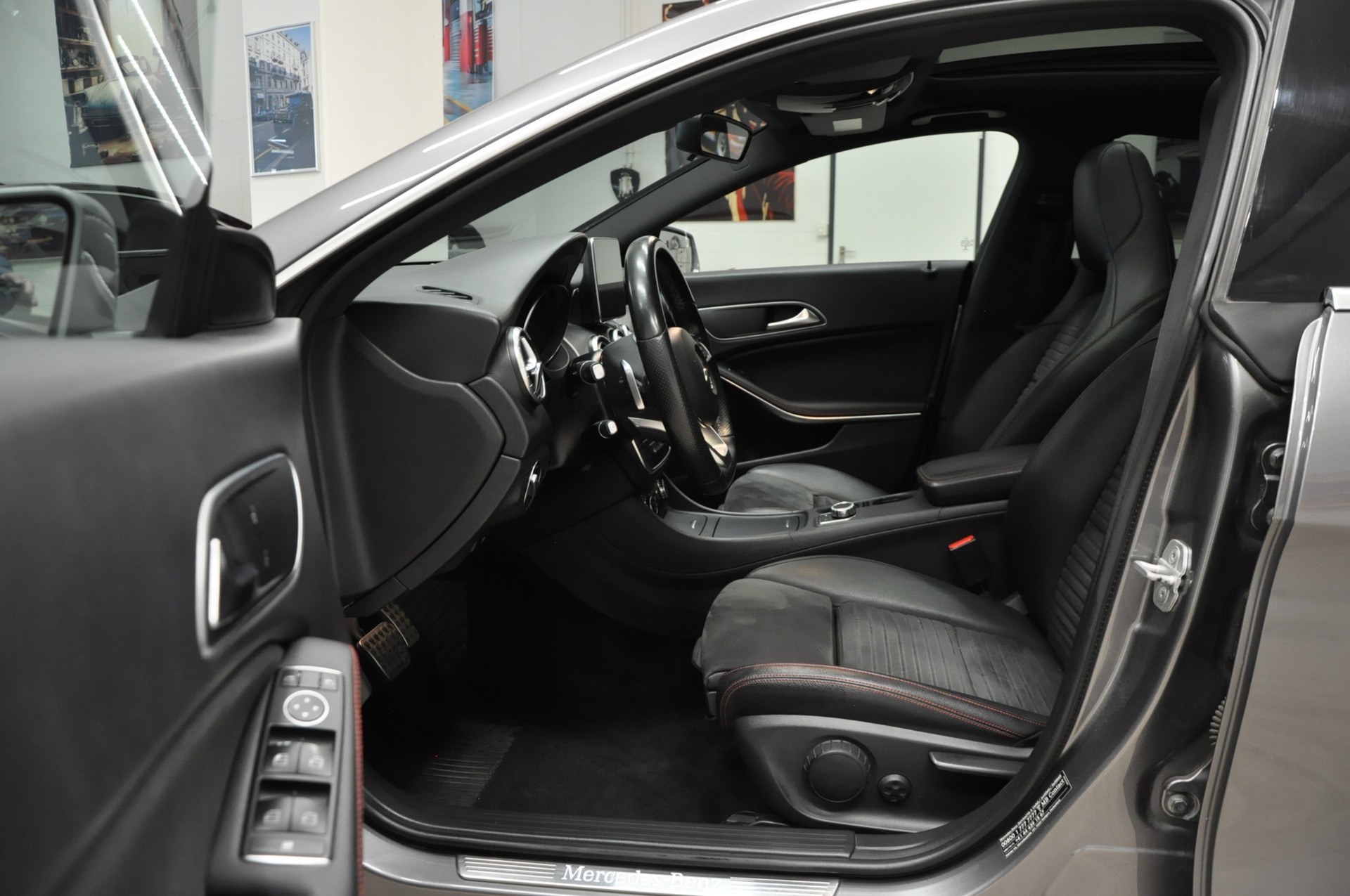 MERCEDES-BENZ CLA Shooting Brake 200 CDI AMG Line 4Matic 7G-DCT-image-9