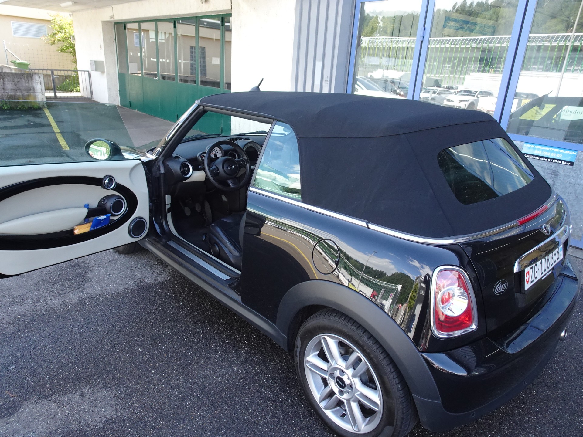 MINI 1.6 D Cooper-image-3