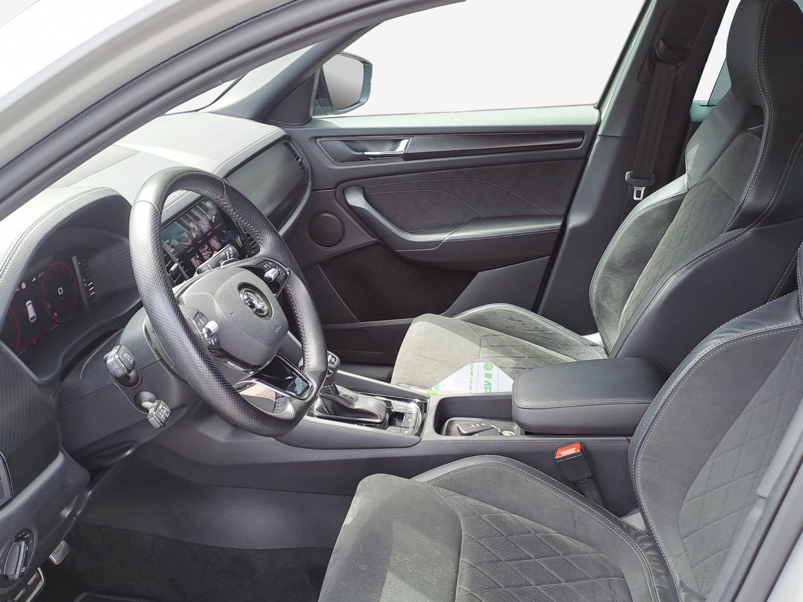SKODA Kodiaq 2.0 TSI 4x4 SportLine-image-7