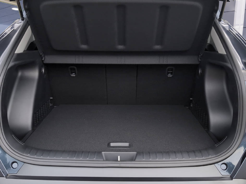 HYUNDAI KONA 1.6 GDi Hybrid Amplia-image-12